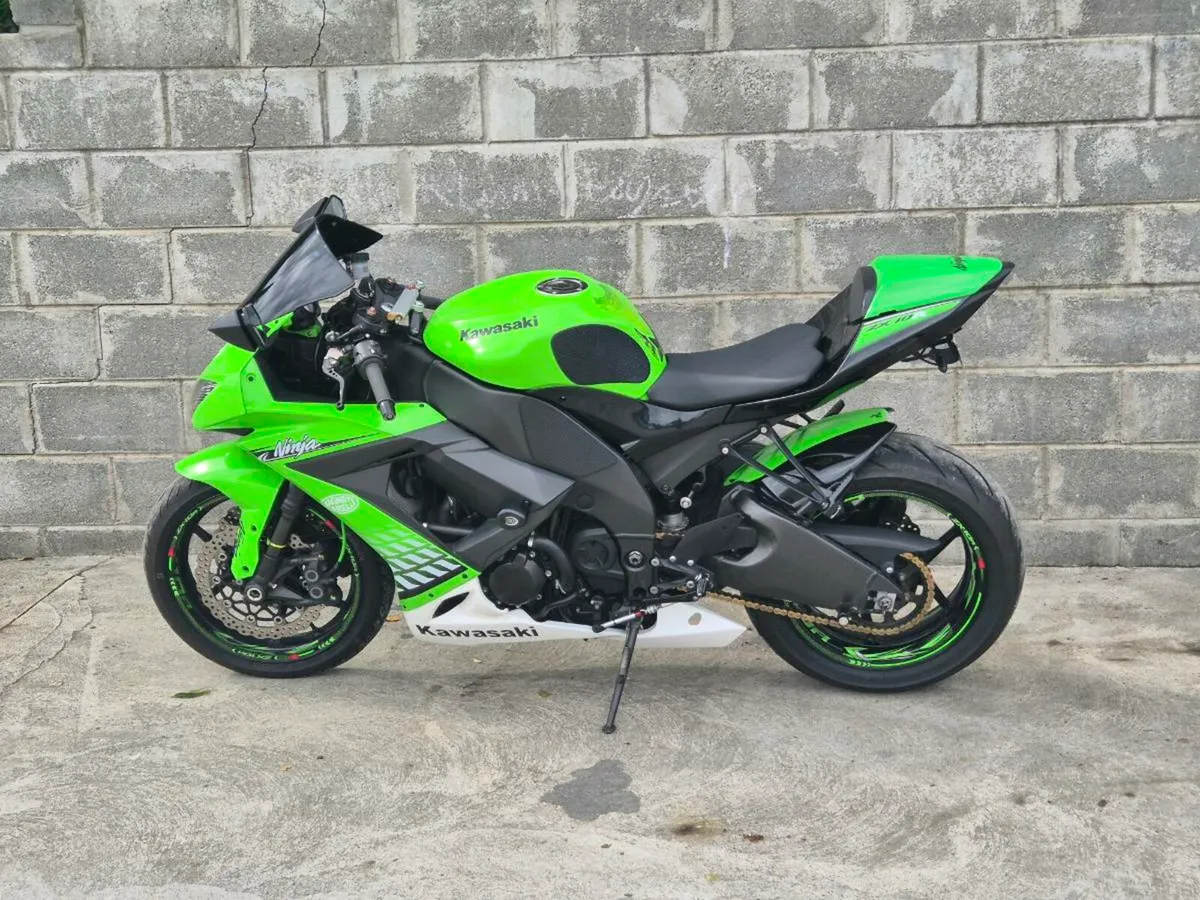 Kawasaki ZX10R - Image 1