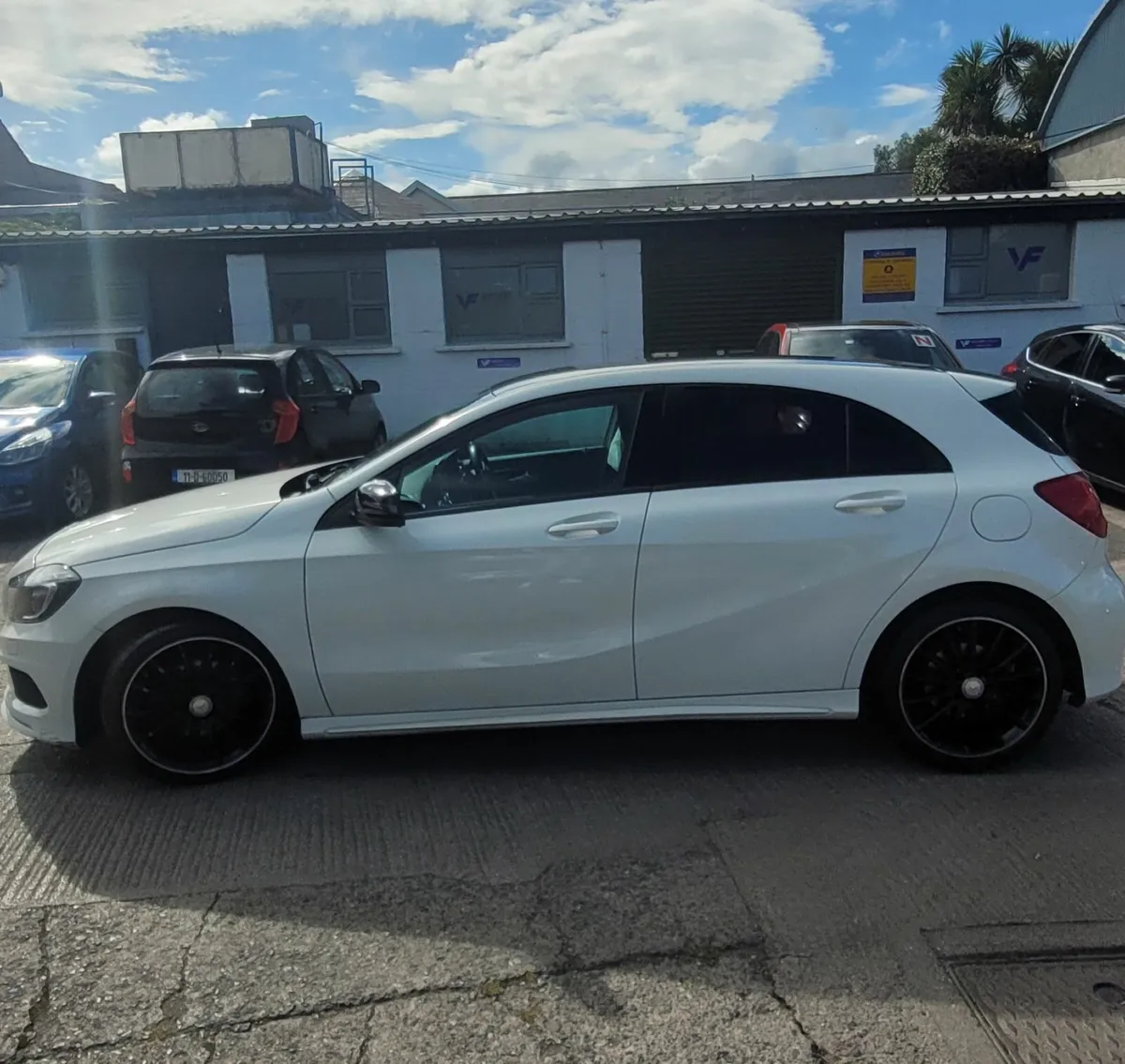 Mercedes-Benz A-Class 2014 - Image 2