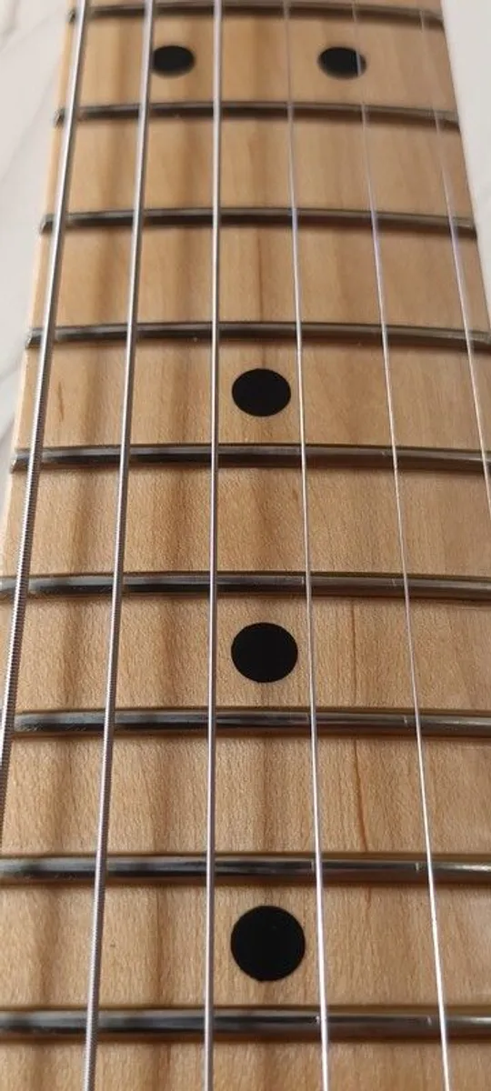 Fender Mexican Player  Series Strat + a Fender  softcase - Image 2