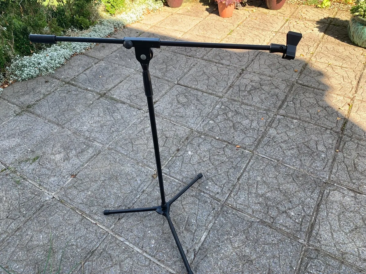 Microphone stand - Image 1