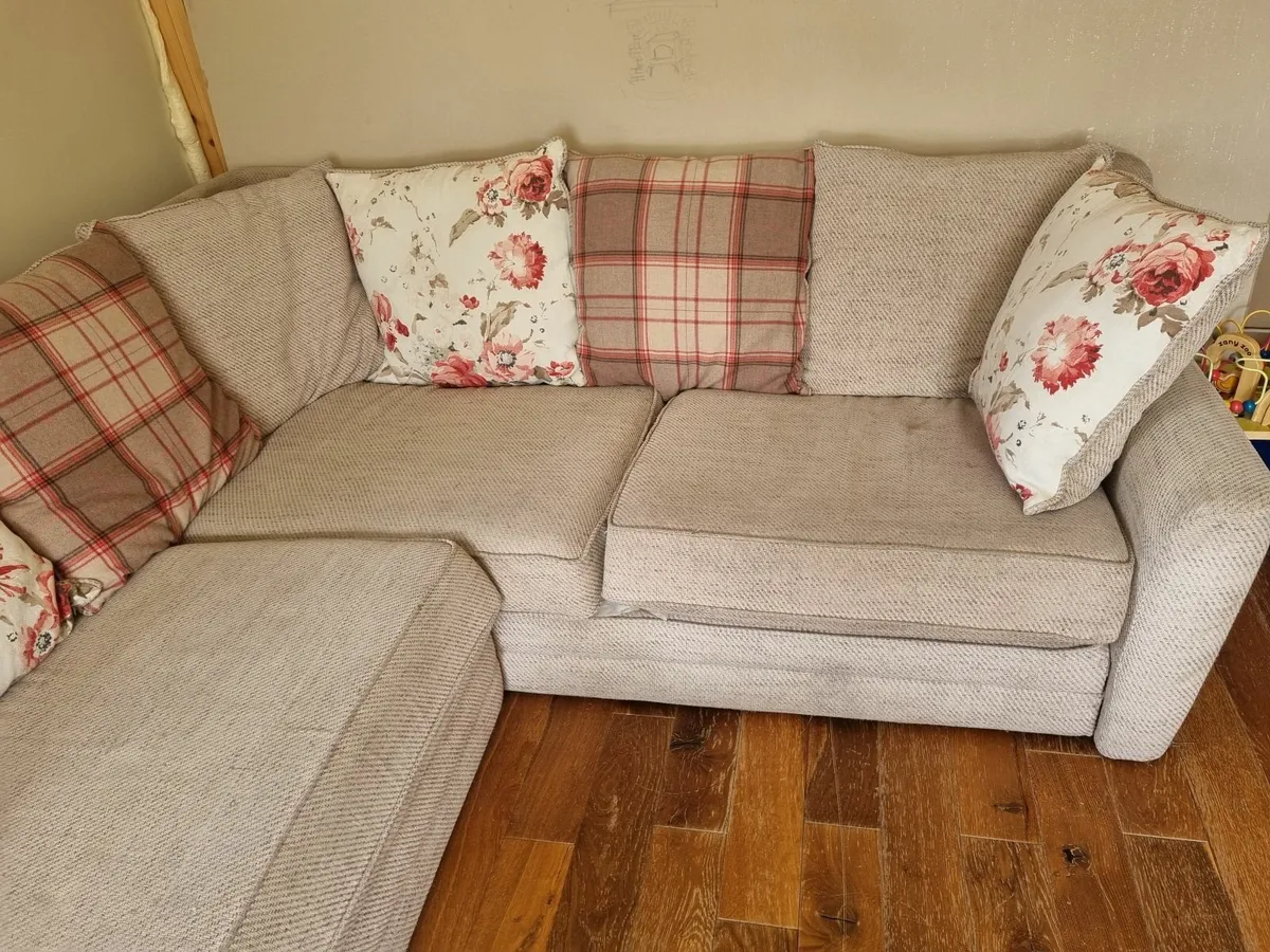 Sofa - Image 4