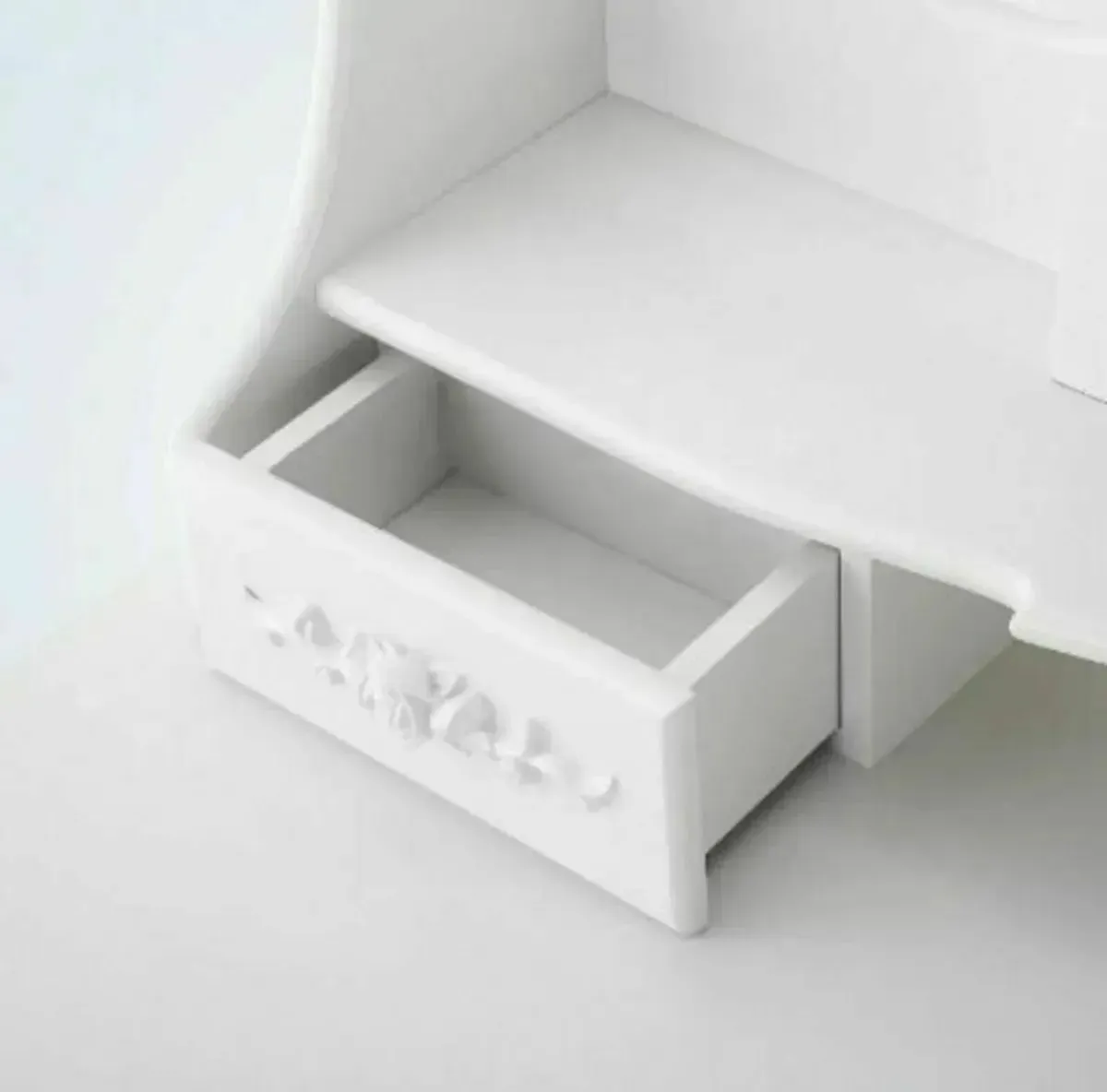 Princess Vanity Table with 3 Oval Mirrors & 7 Draw - Image 3