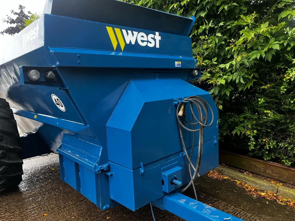 West 1600 manure spreader - Image 2