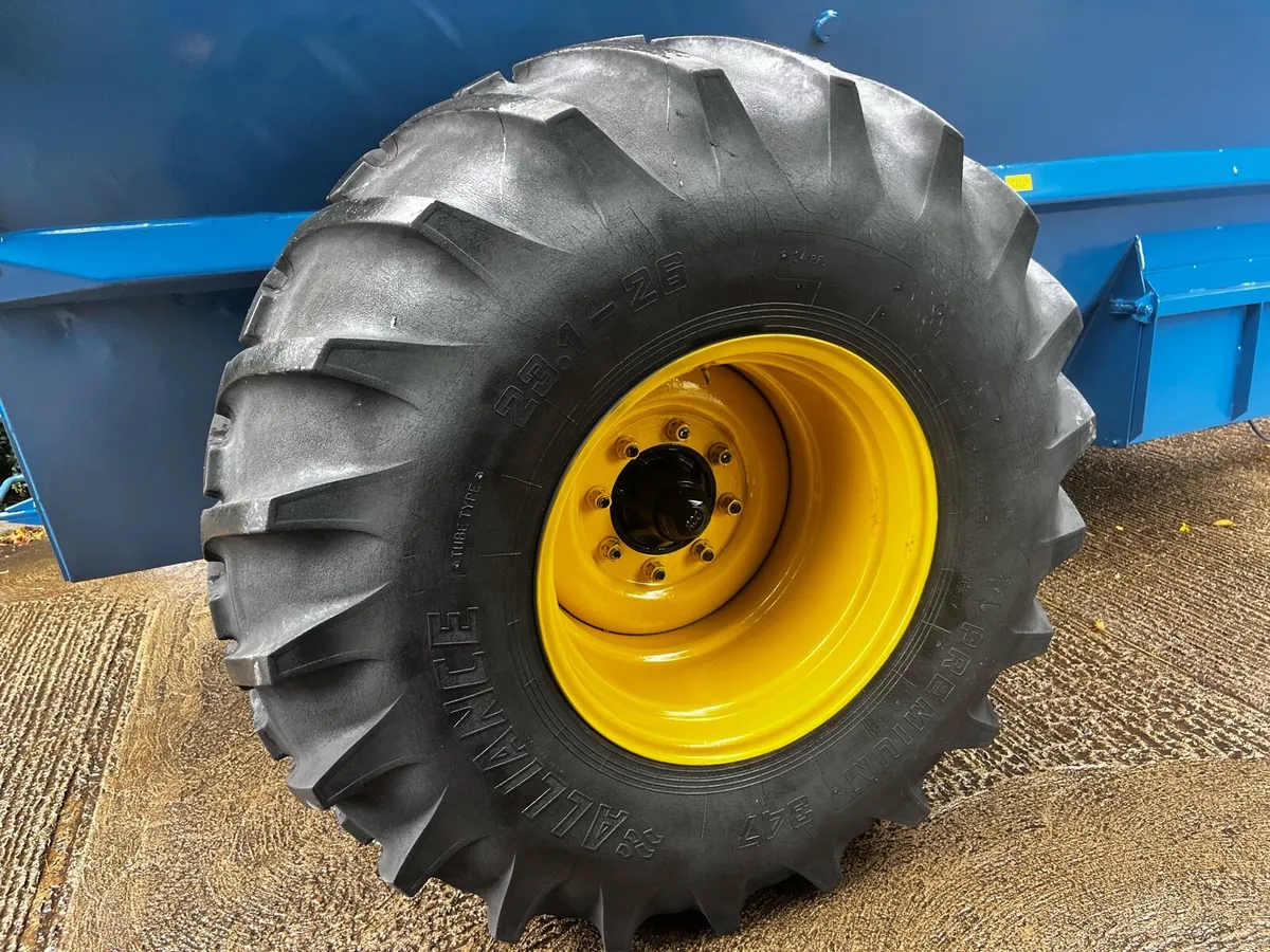 West 1600 manure spreader - Image 4
