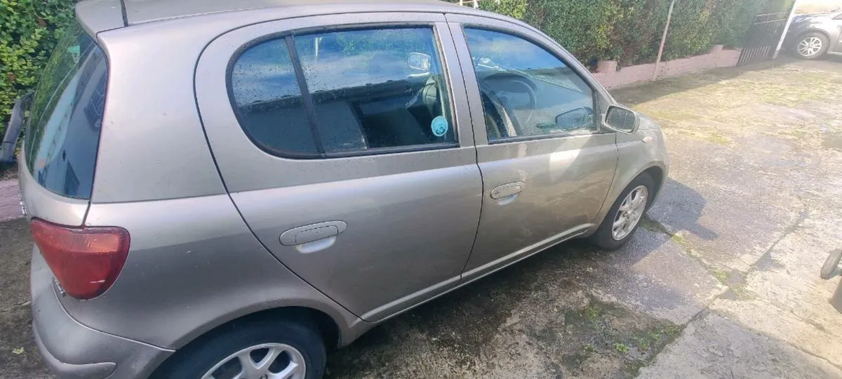 Car - Image 3