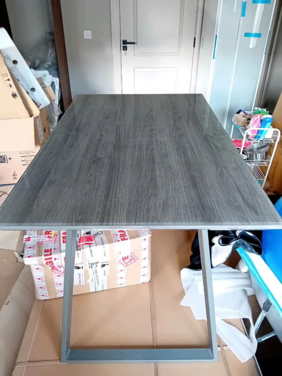 Dining table - Image 2
