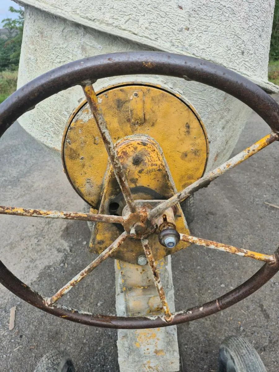 Benford diesel cement mixer - Image 2