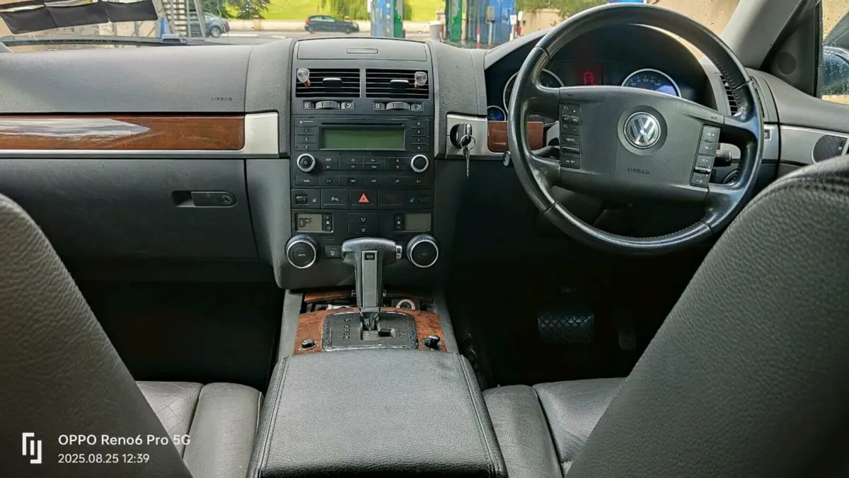 VW Touareg 2.5 TDI. Low mileage - Image 3