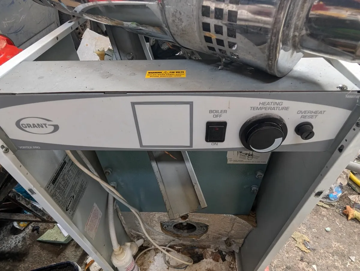 Indoor  condensing oil boiler - Image 2