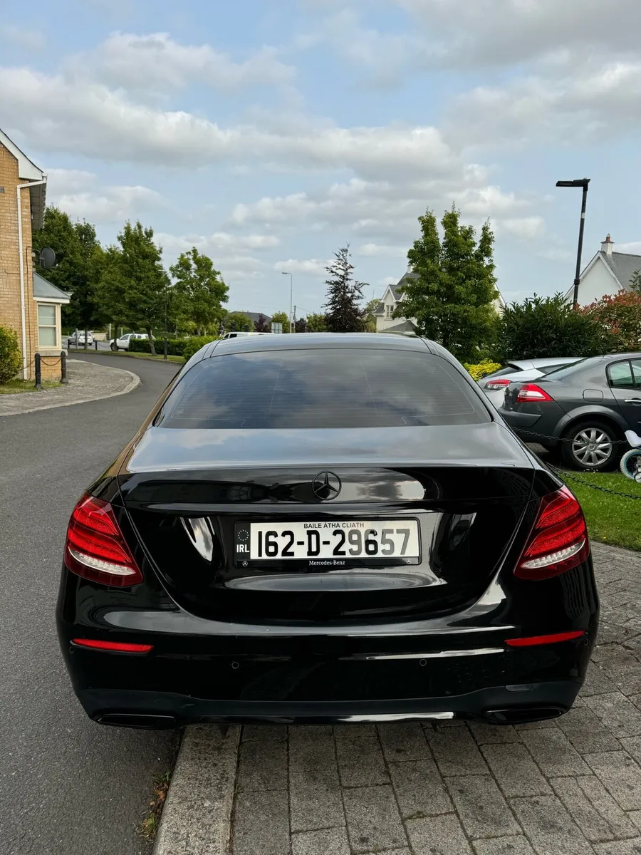Mercedes E-Class - Image 4