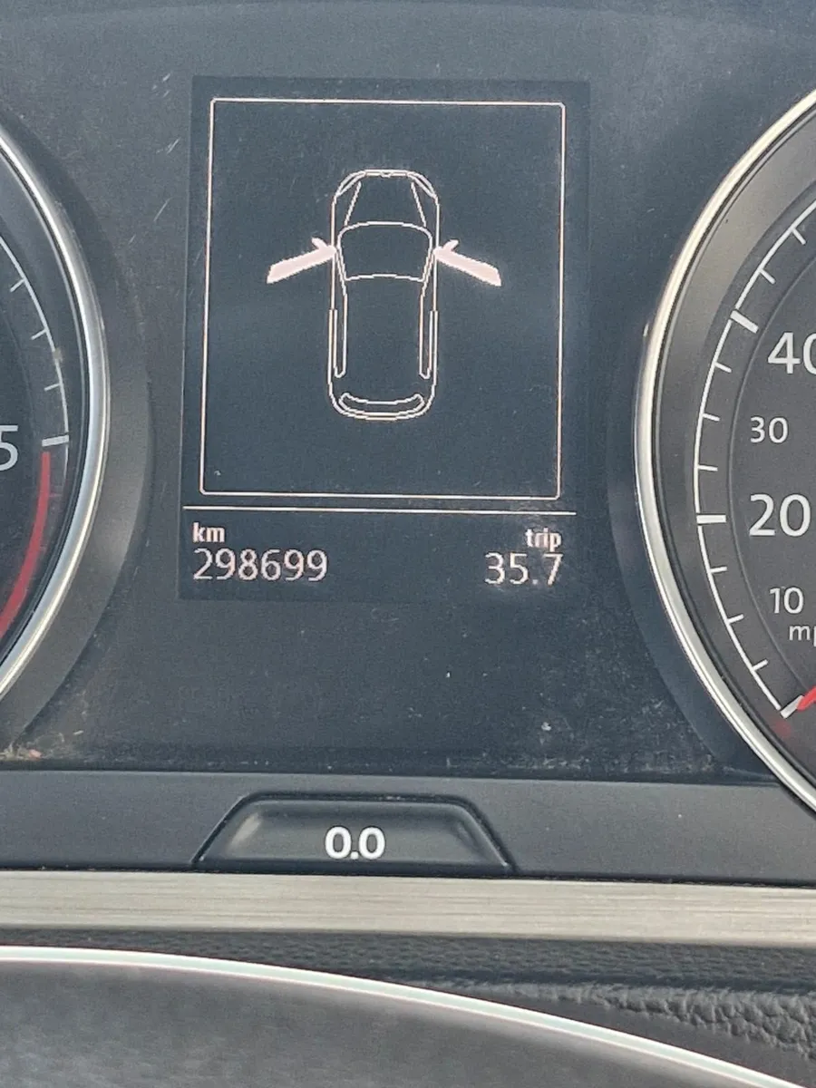 Volkswagen Golf 2014 - Image 2