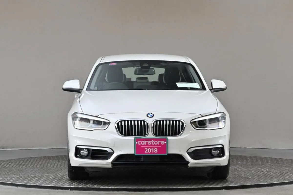BMW 1 Series 118i Auto  half Leather 2tone Interi - Image 2