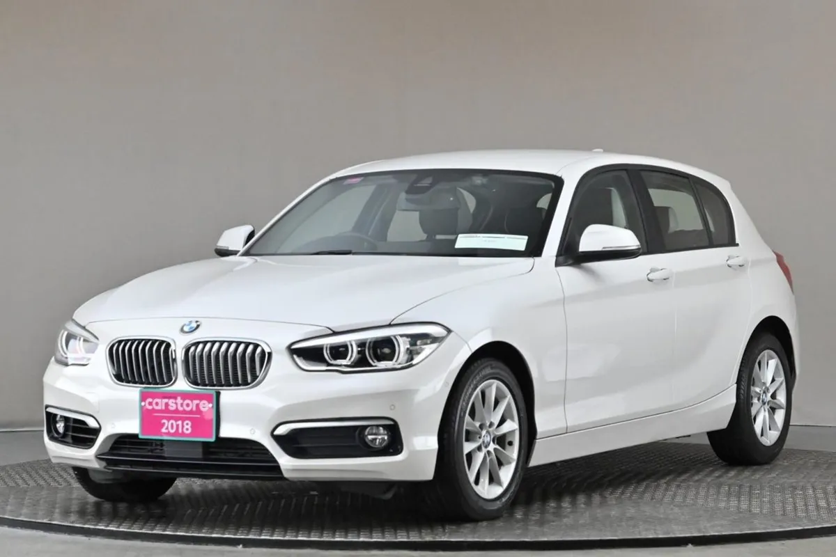 BMW 1 Series 118i Auto  half Leather 2tone Interi - Image 3