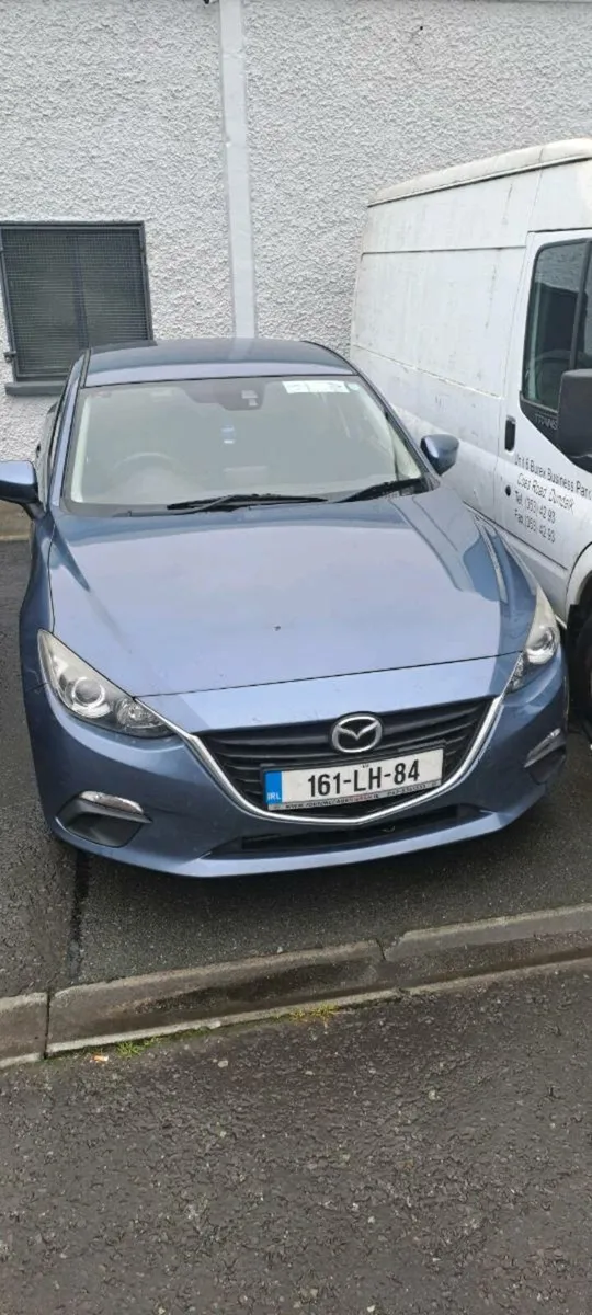 Mazda 3 - Image 1