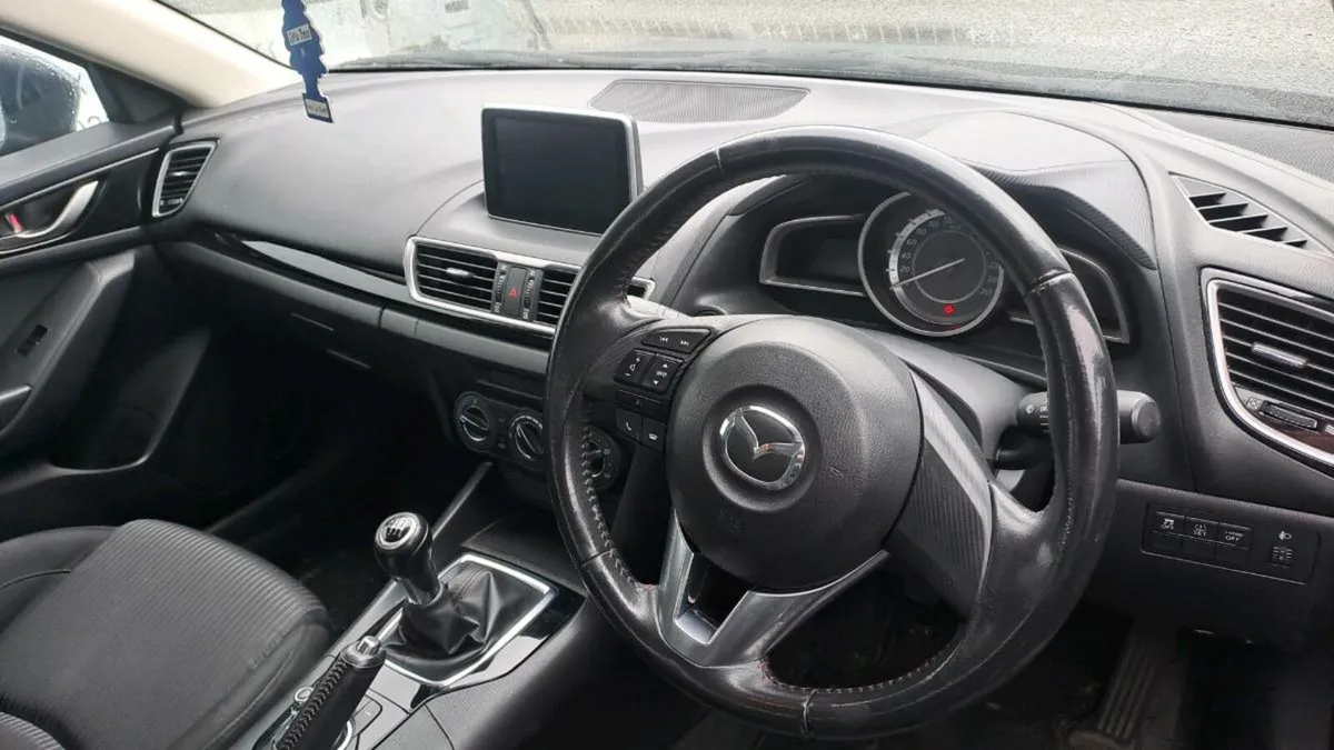 Mazda 3 - Image 4