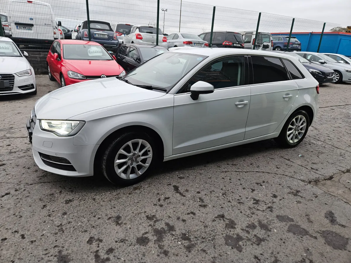 2015 Audi A3 Automatic 1.4 Hatchback - Image 4