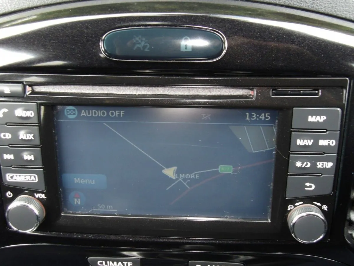 Nissan Juke 1.5d SV Sports Interior - Image 2