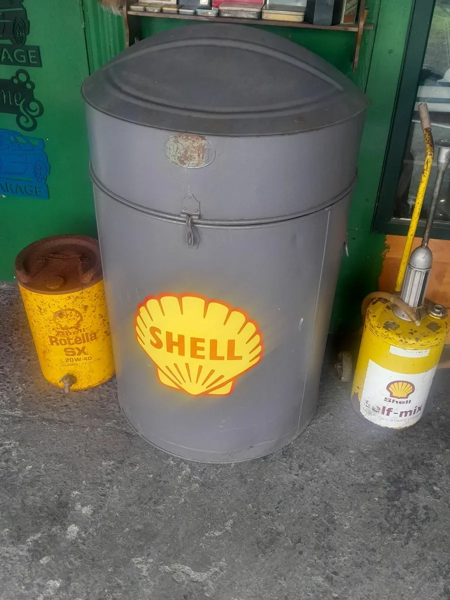 Vintage shell garage  equipment - Image 3