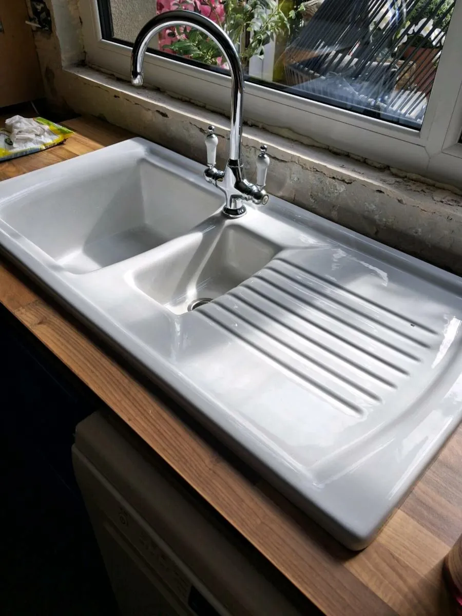 Sink & Tap. - Image 2