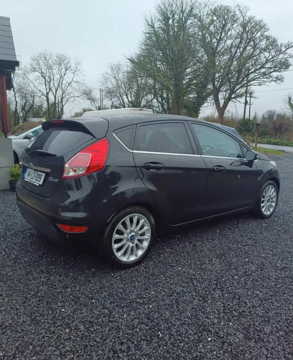 Ford fiesta titanium 1.0L petrol English high spec - Image 2