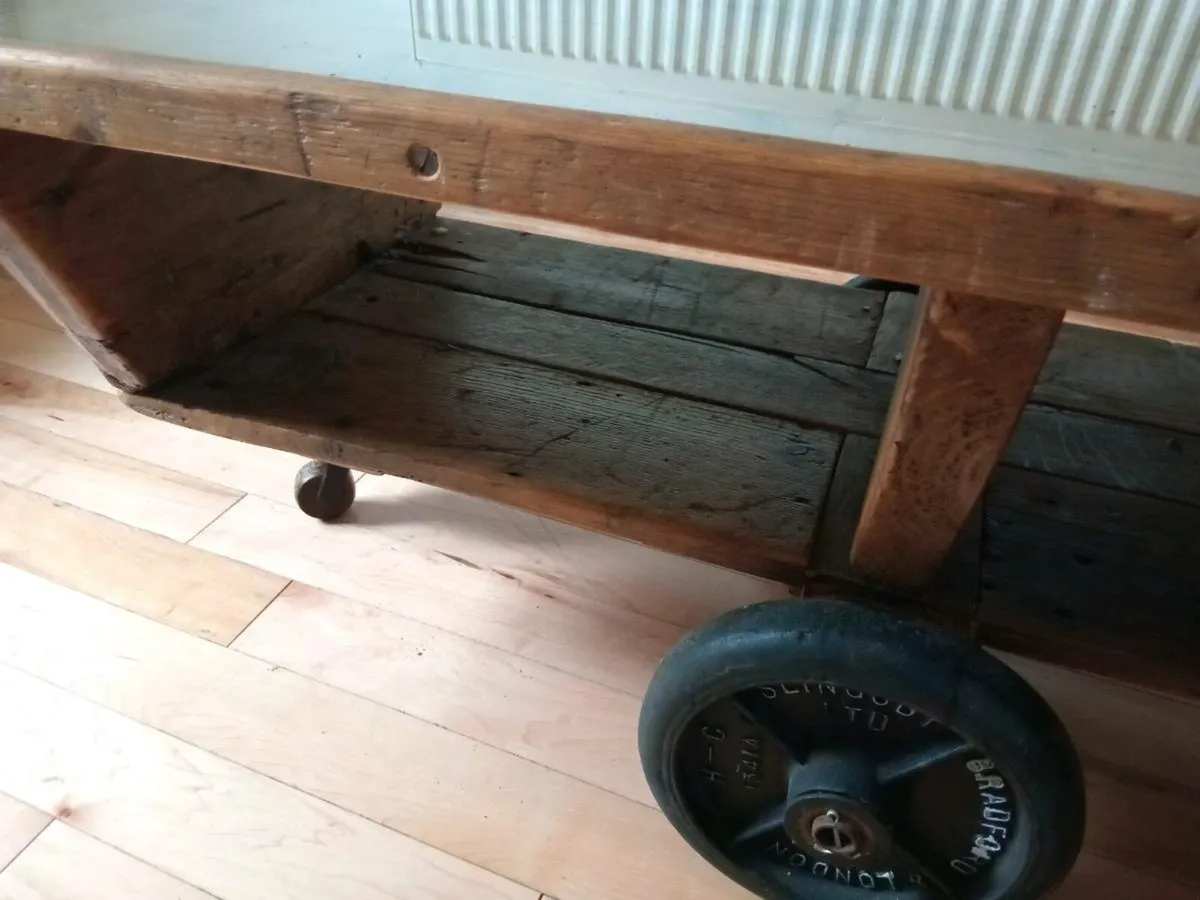 rare pitch pine industrial coffee table - Image 4