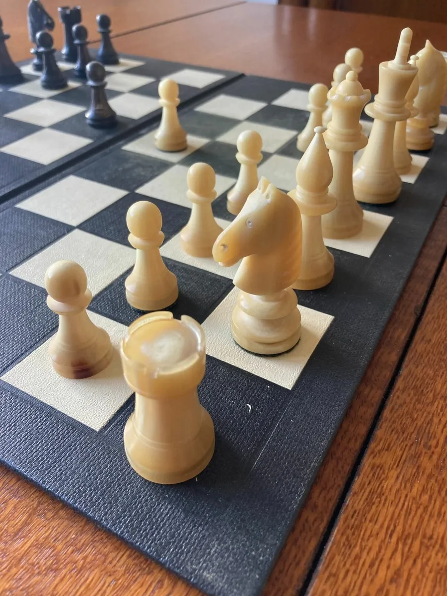 Chess Set - Vintage - Image 4