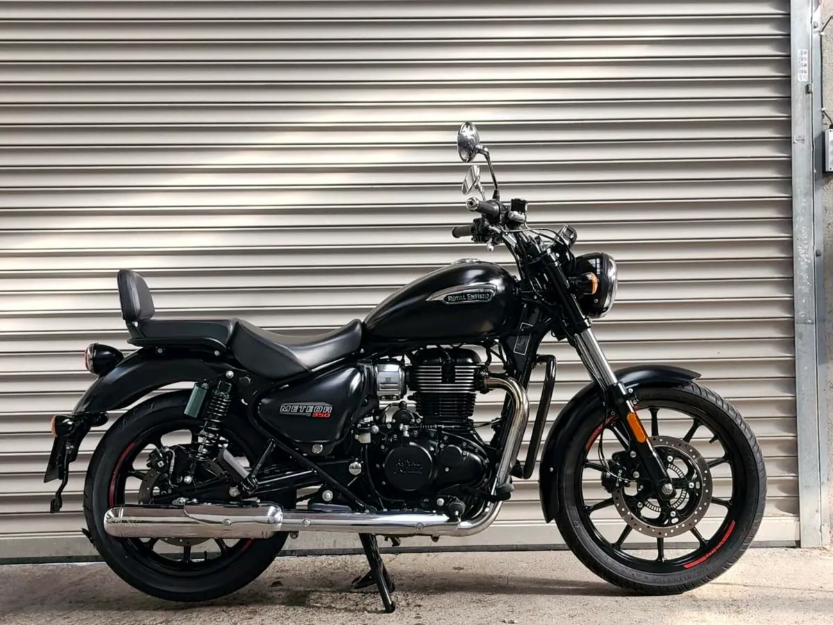 Royal Enfield Super Meteor 350 - Image 2