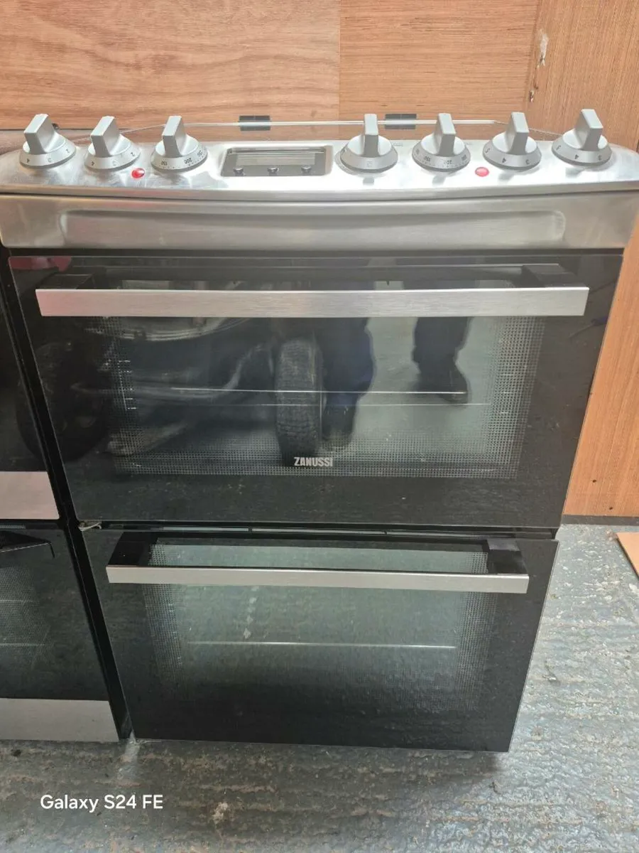 Zanussi Freestanding Electric Cooker 
60cm - Image 3