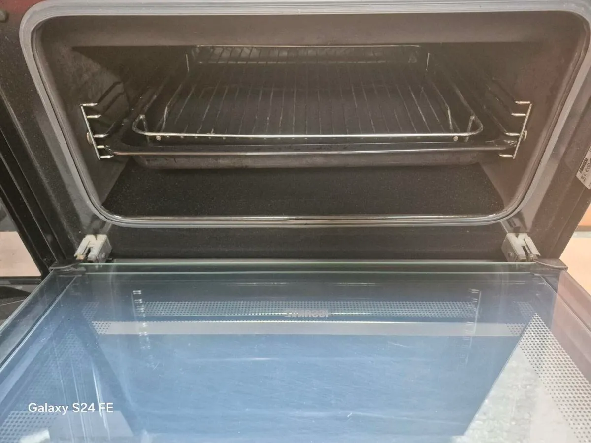 Zanussi Freestanding Electric Cooker 
60cm - Image 4