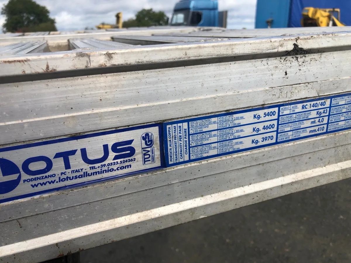 Loading ramps - Image 3