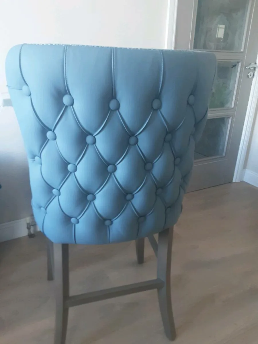 High stools - Image 2