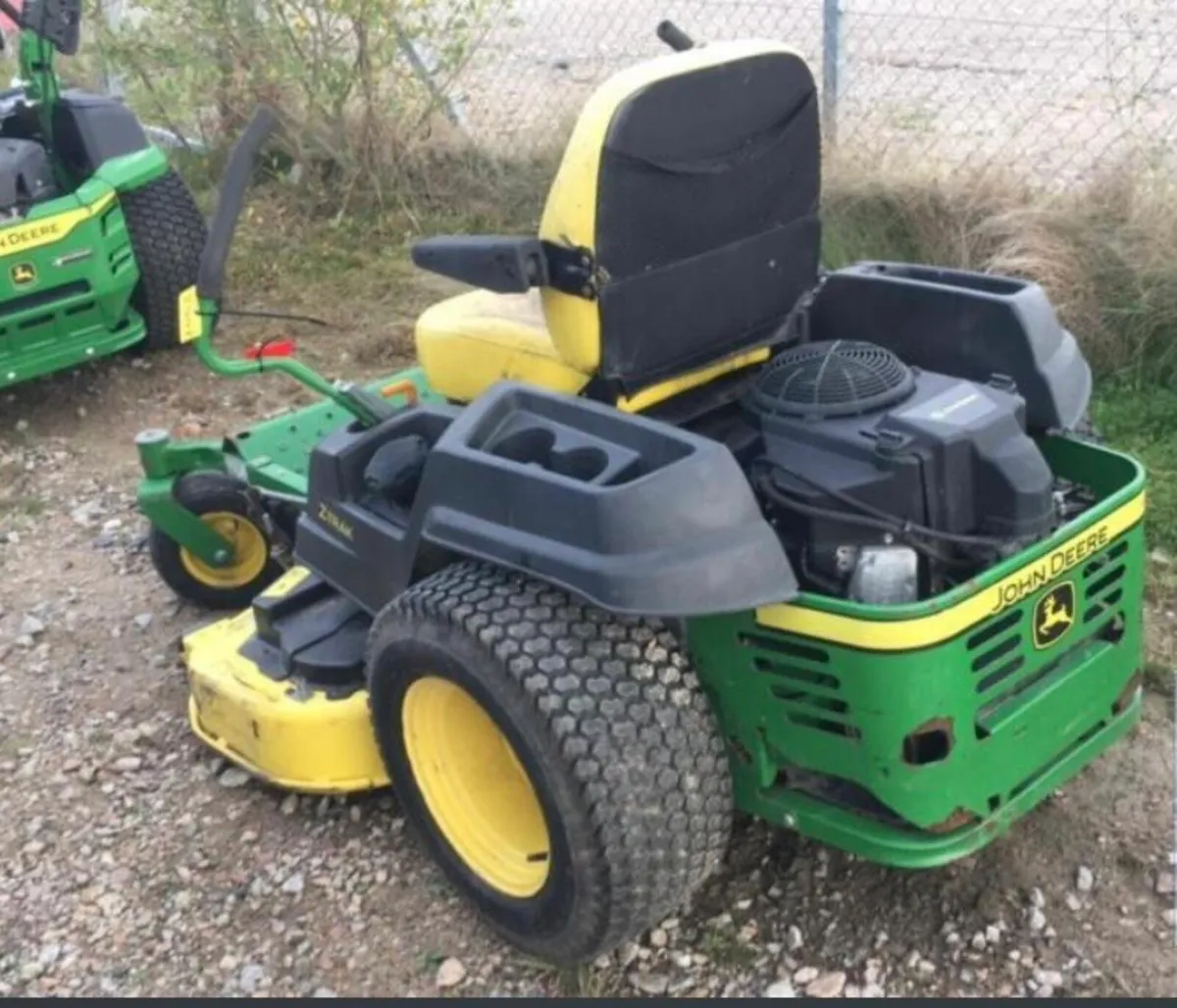 John Deere Z540R Zero Turn Mower - Image 2