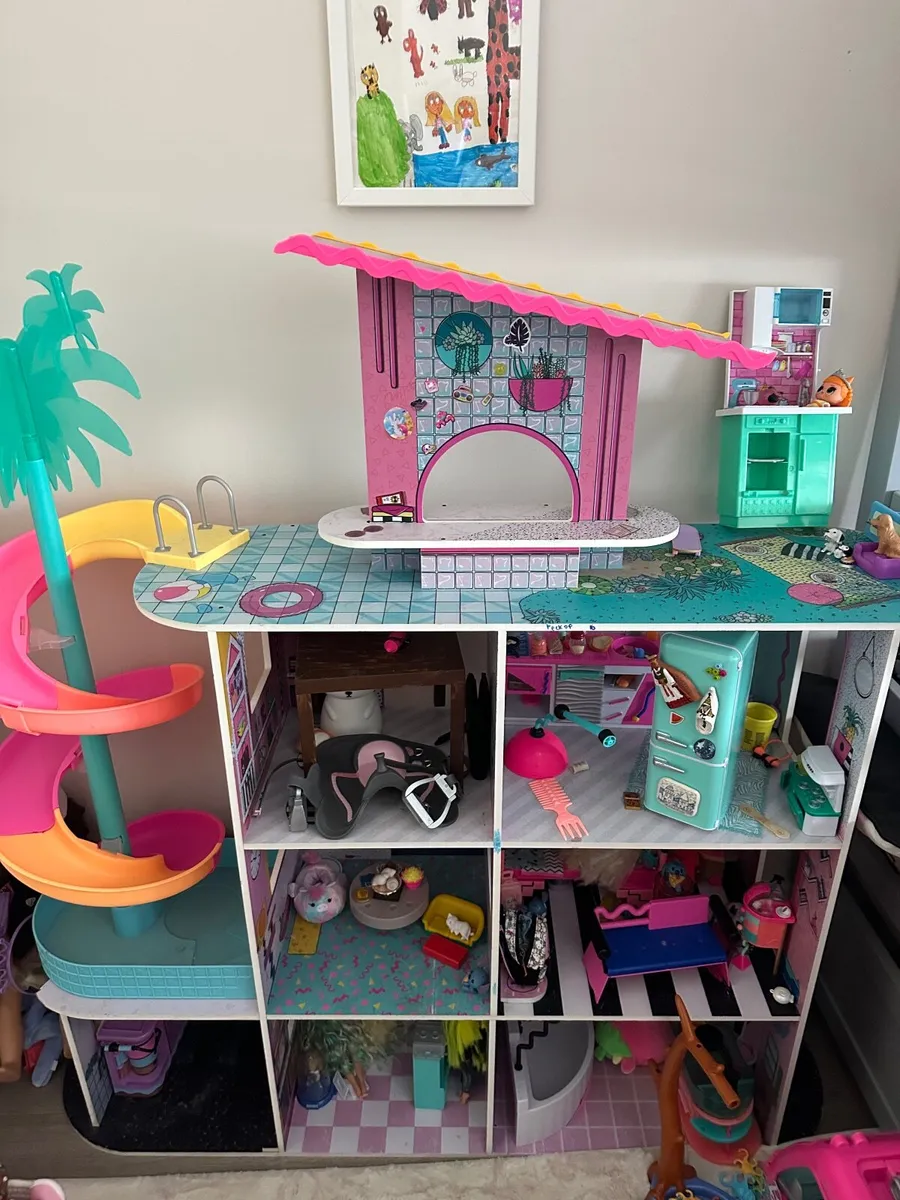 Doll house