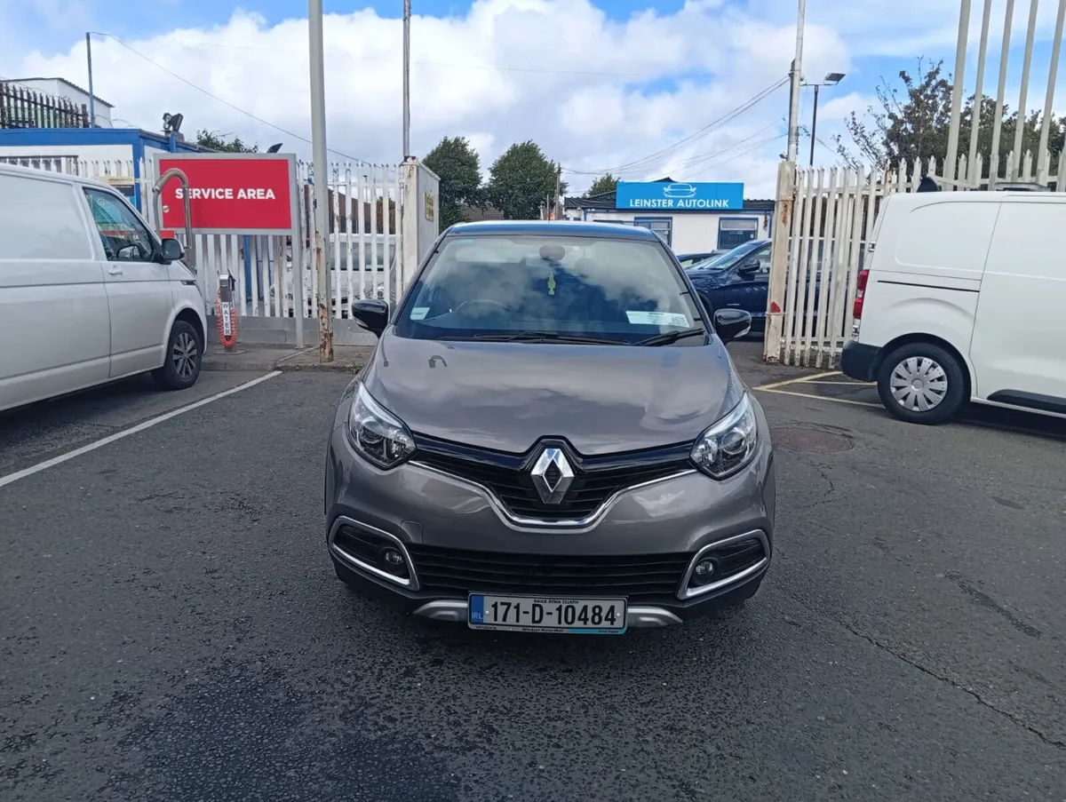 Renault Captur 2017 1.5 dci signature - Image 2