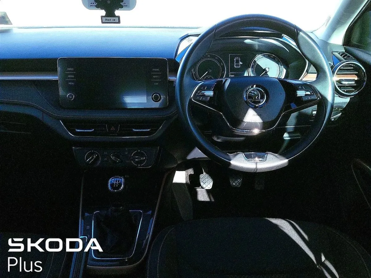 Skoda Fabia Style 1.0tsi 5DR 95hp - Image 3