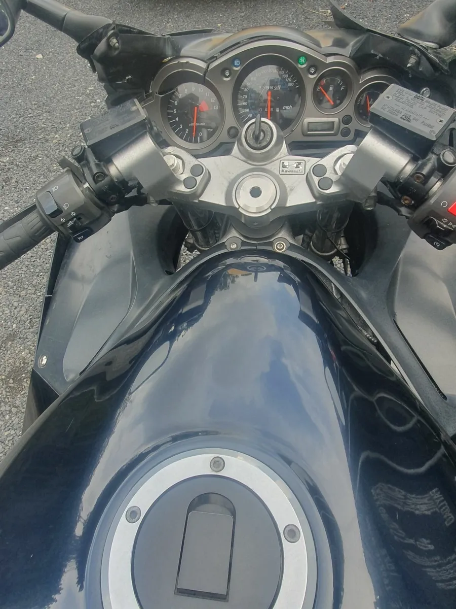 Kawasaki zzr 1200 - Image 3