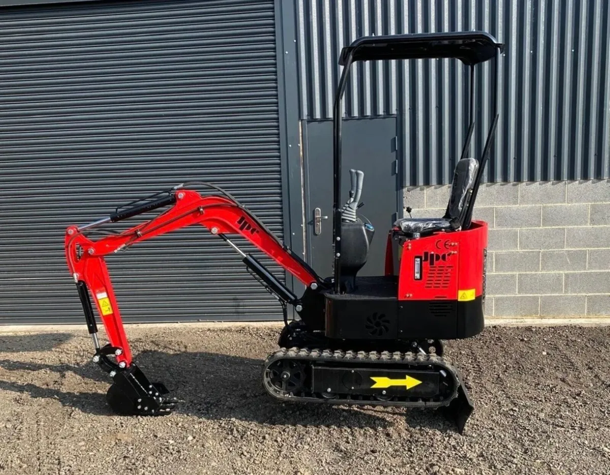 JPC mini Digger . Diesel . Unused 2025 - Image 3