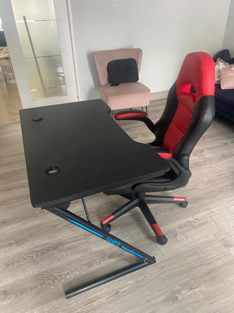 Gaming desk and chair - Image 1