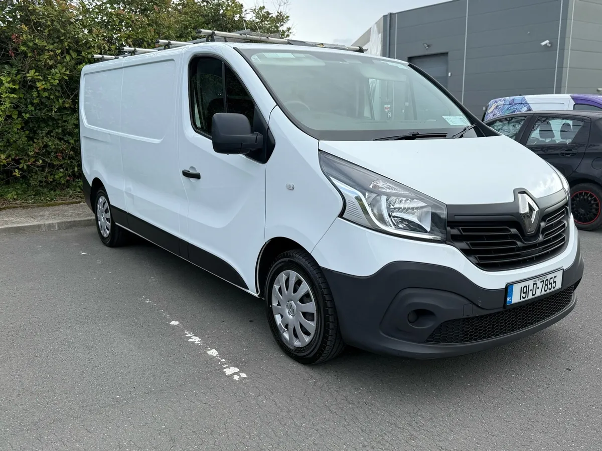 RENAULT TRAFIC 2019 - Image 1