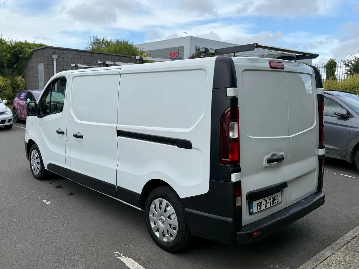 RENAULT TRAFIC 2019 - Image 3