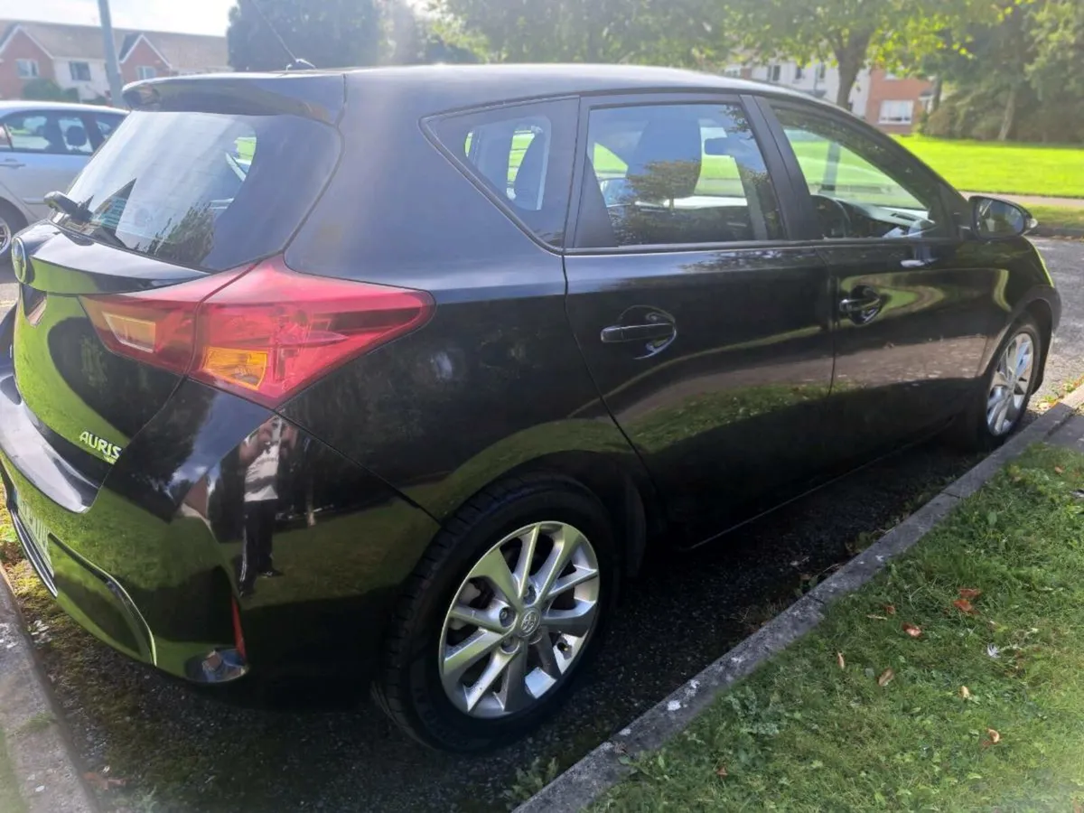 Toyota auris 2014 - Image 3