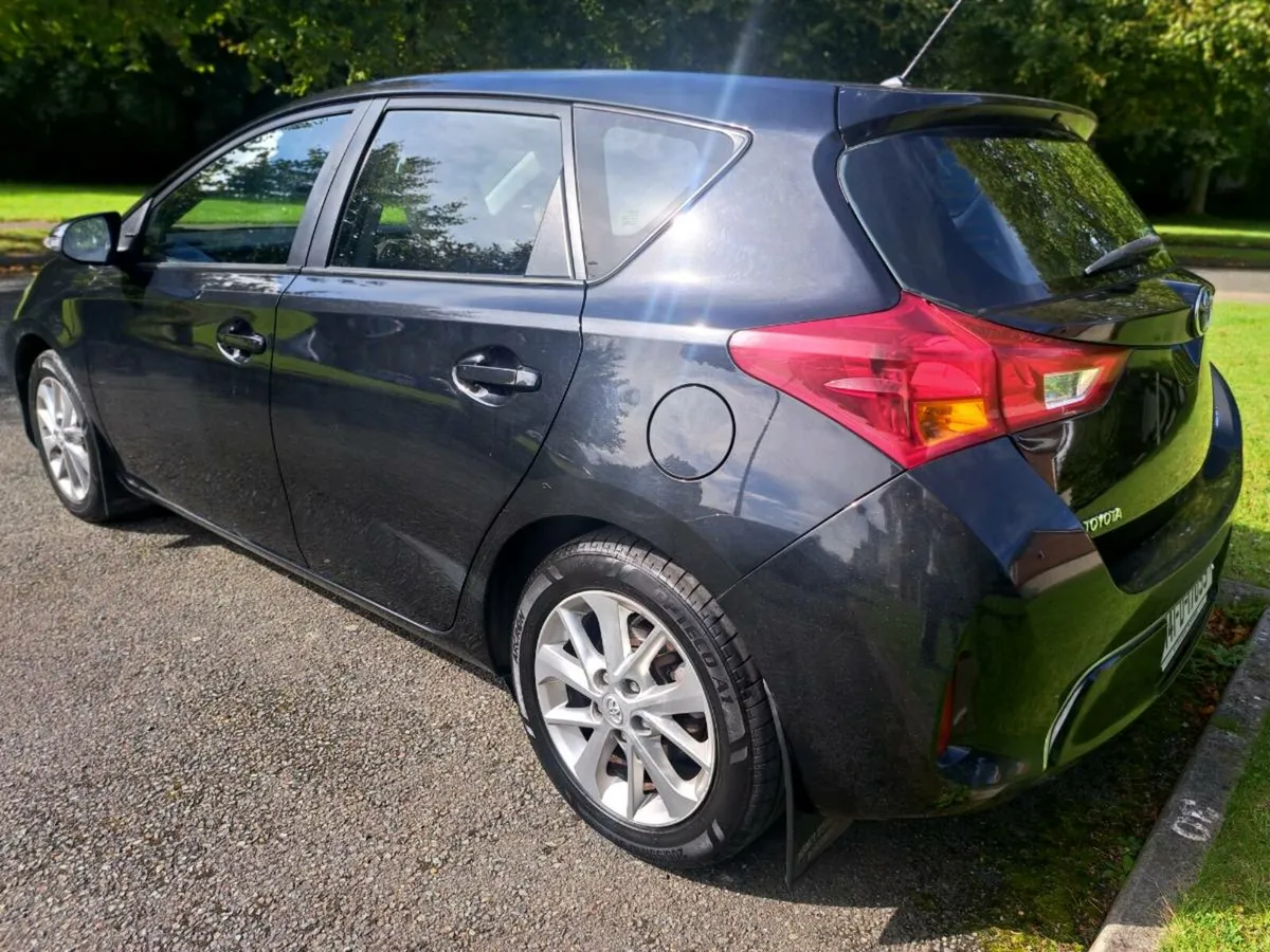 Toyota auris 2014 - Image 4