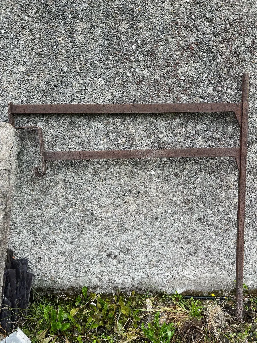 Fire crane - Image 1