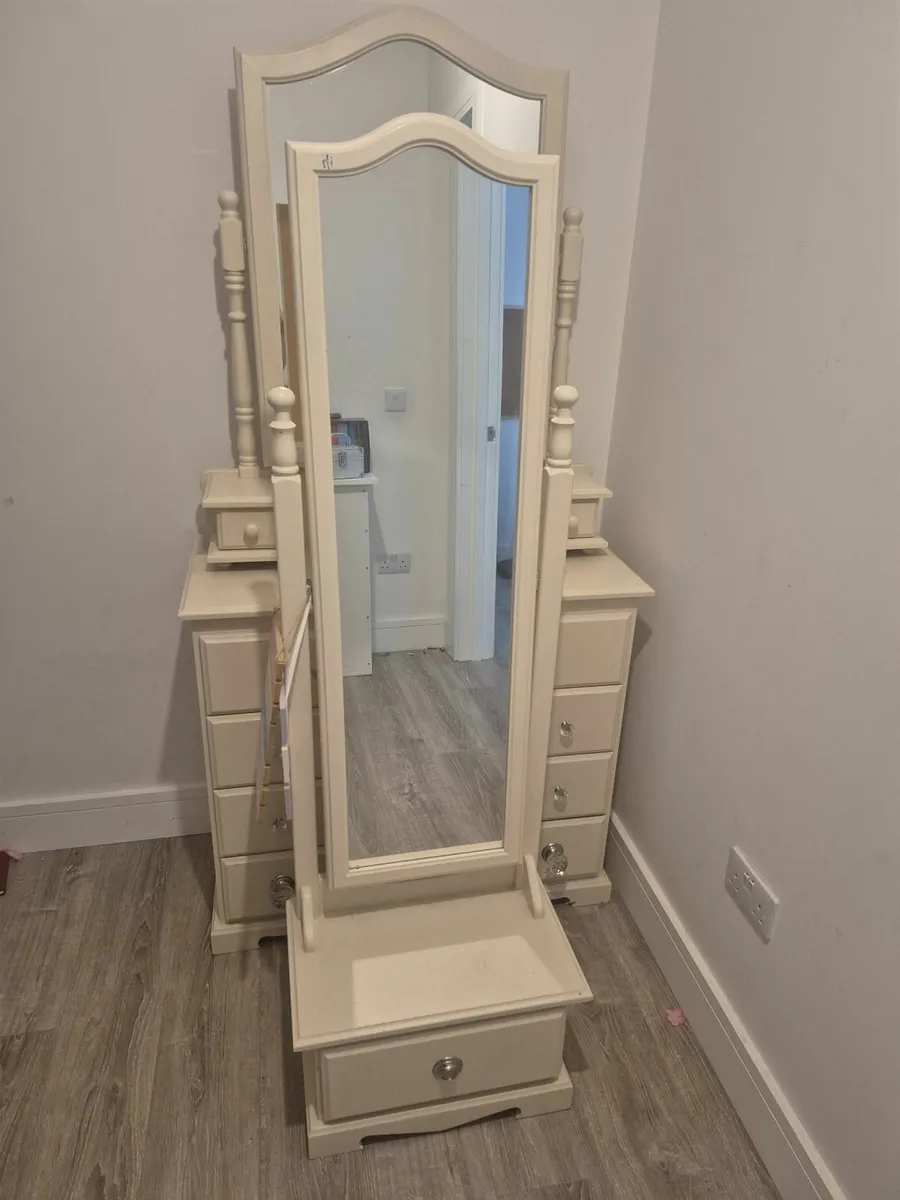 Pine Dresser with Mirror & separate mirror - Image 3