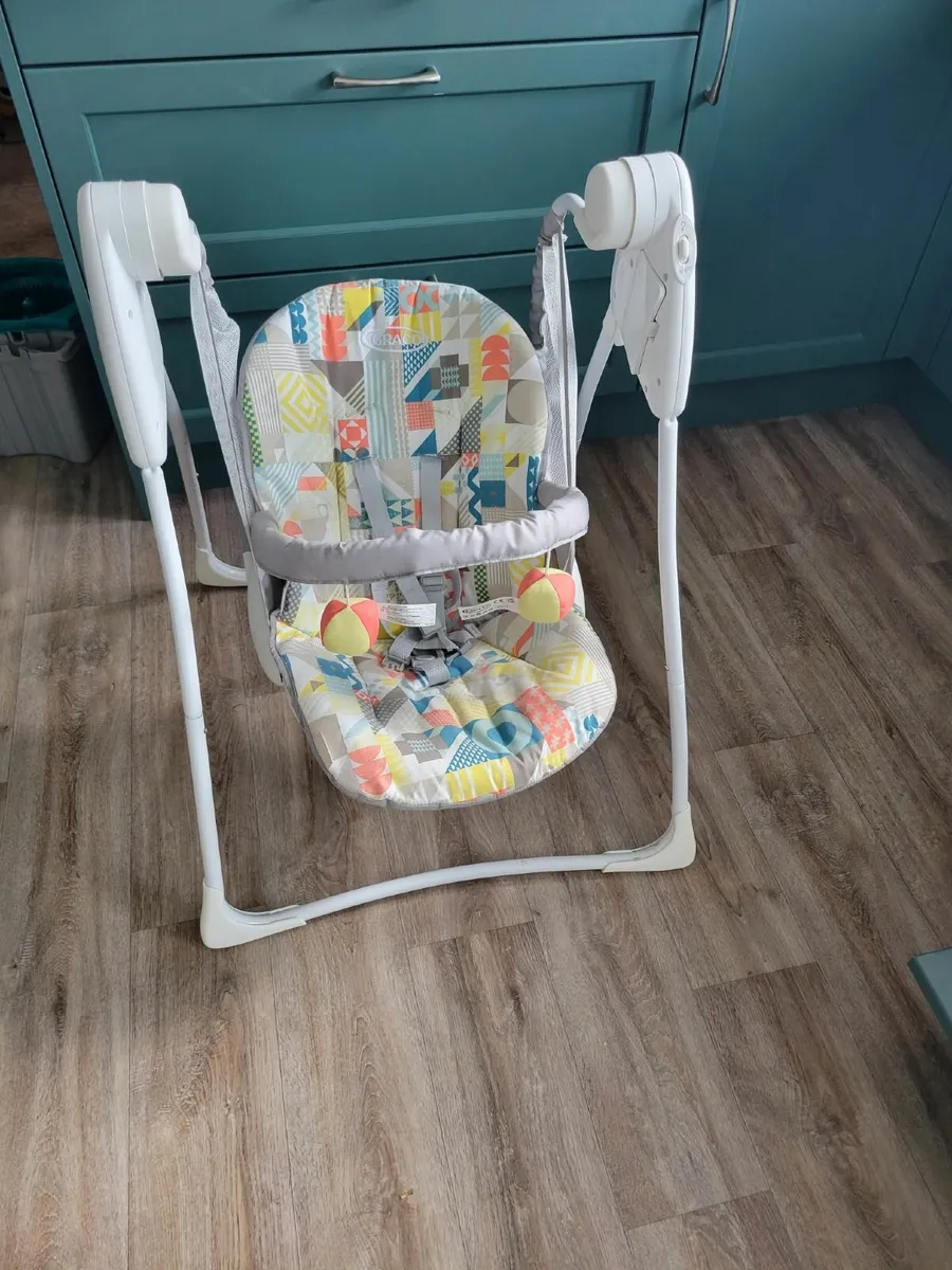 Graco Baby swing - Image 2
