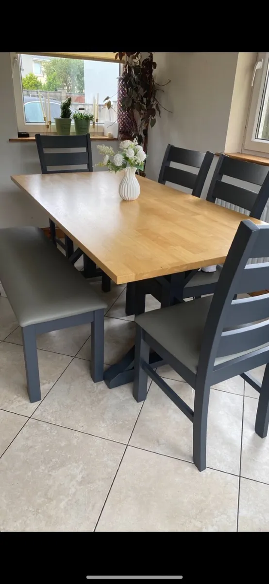 Dining Table Set - Image 1