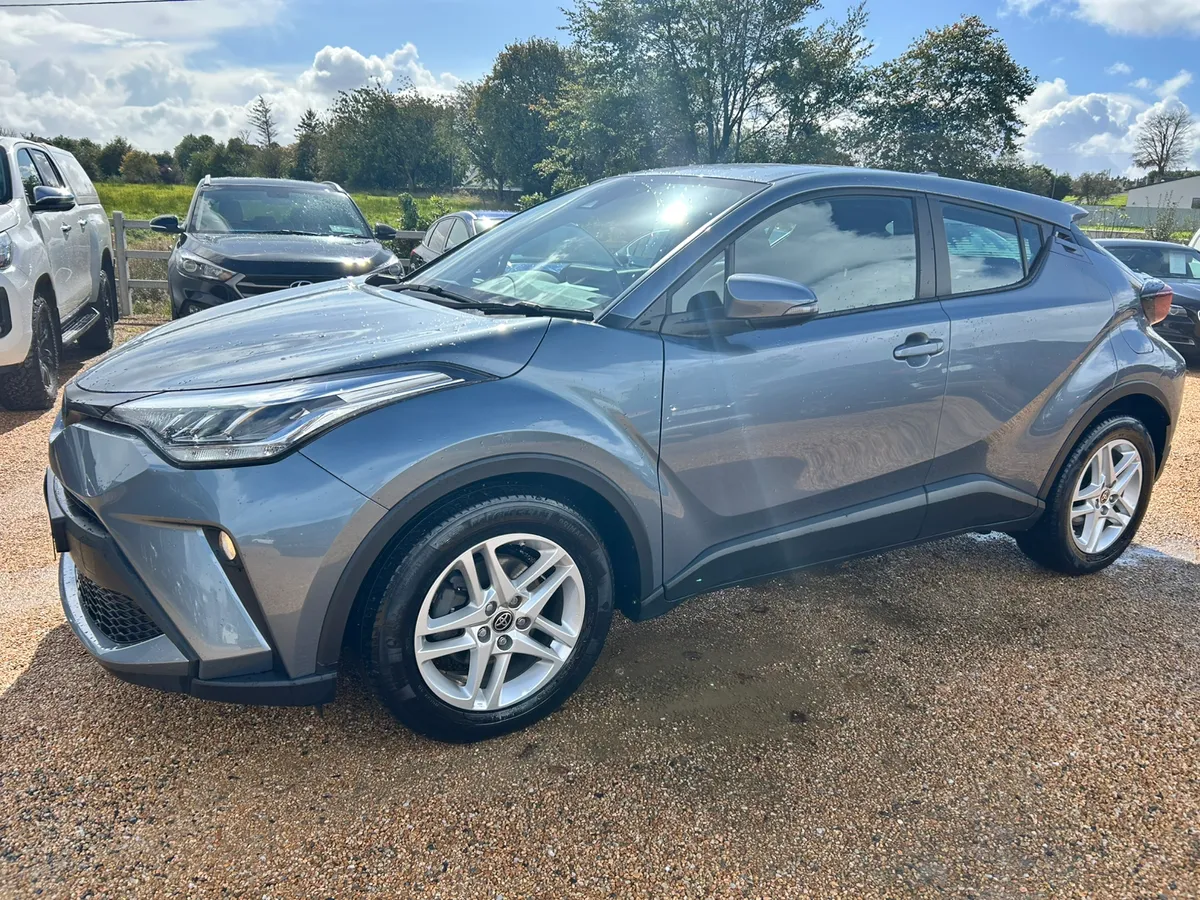 Toyota CHR ICON HEV - Image 4
