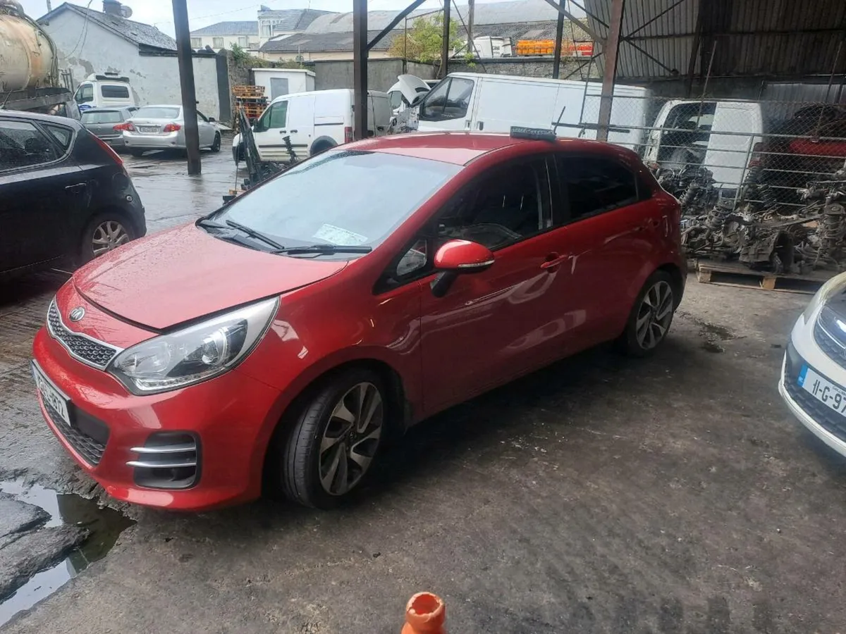 151 Kia Reo breaking for parts - Image 2