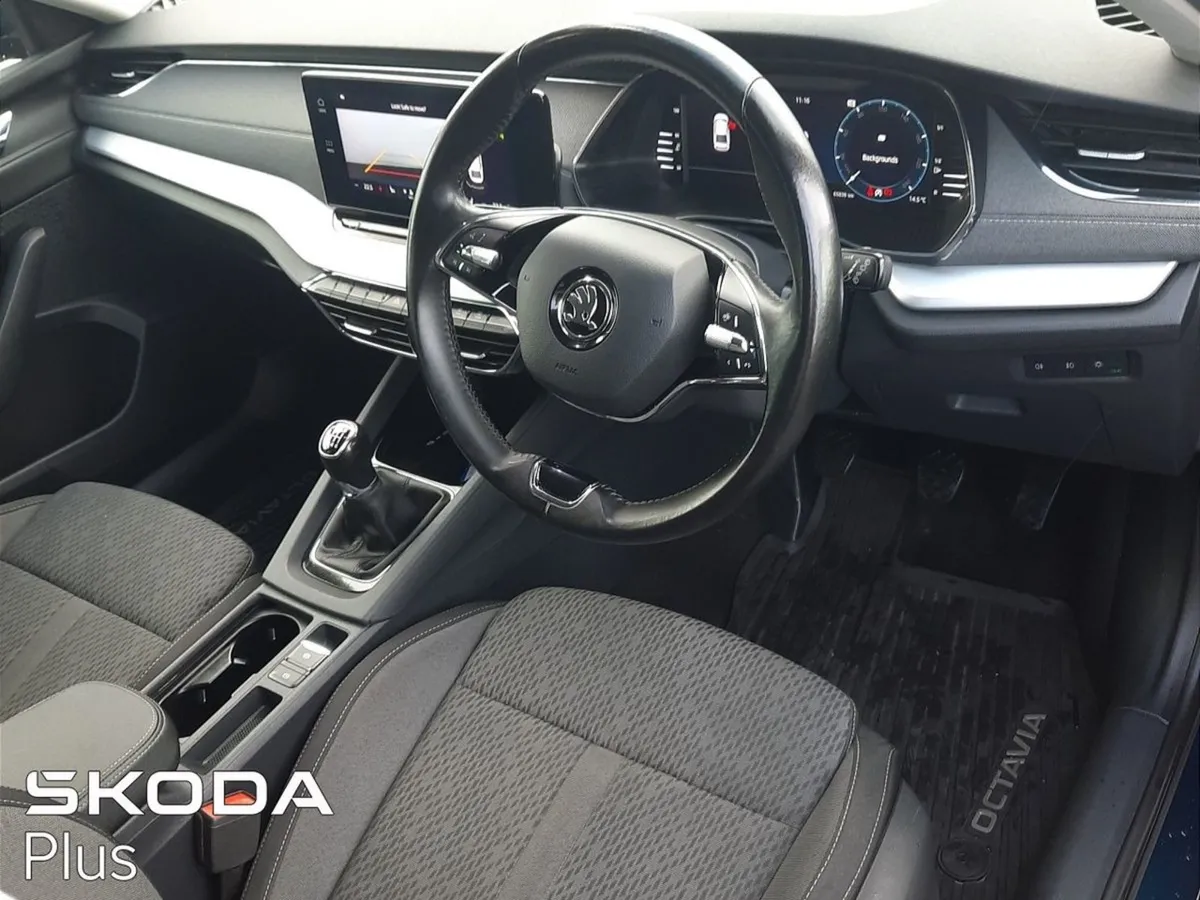 Skoda Octavia  style Model 2.0tdi 115HP - Image 4