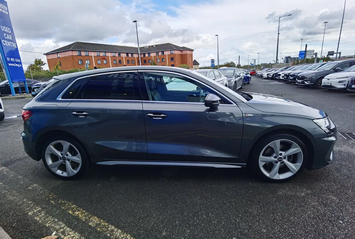 AUDI A3 1.4 40TFSI E S LINE SPORTBACK BANG&OLUFSEN - Image 4